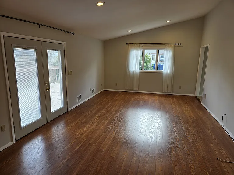 625 Wood Ave #B — Photo 5