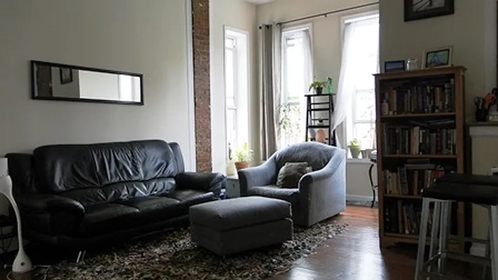 Rented by Elite NY Holdings | media 76