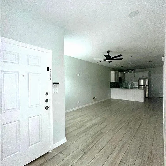4614 W Huckleberry St — Photo 3