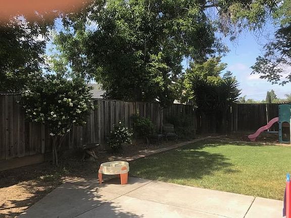 5th image of 480 Fullerton Ct