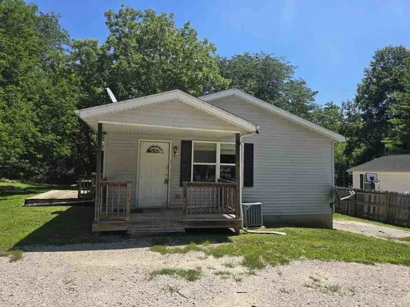 209 N Shaft St, Eureka, IL 61530