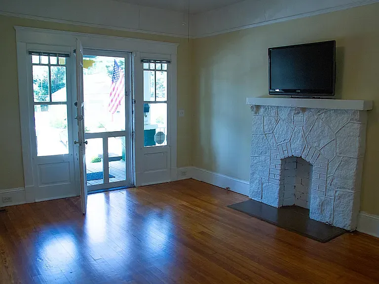 2 bed, 1392 sqft, $2,900 — Photo 3