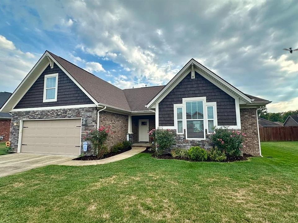 1st image of 4114 Mayflower Dr