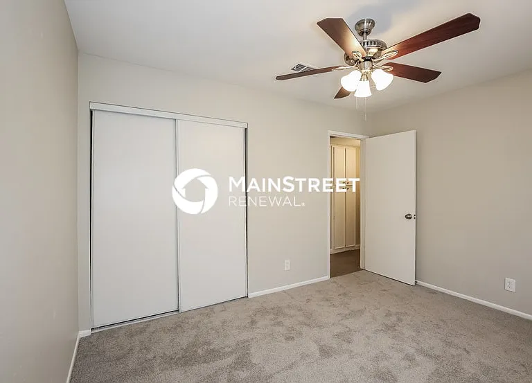 2126 Citroen St — Photo 12