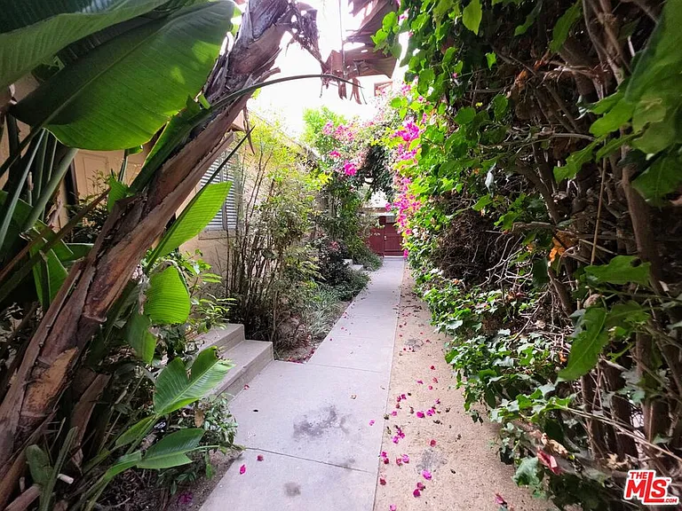 632 Santa Clara Ave #A — Photo 22