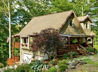 4 Vista Points Trl, Cullowhee, NC 28723