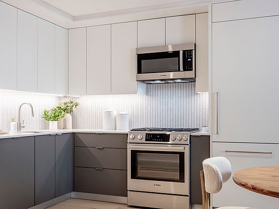 3rd image of 243 W 28th St #12SJ
