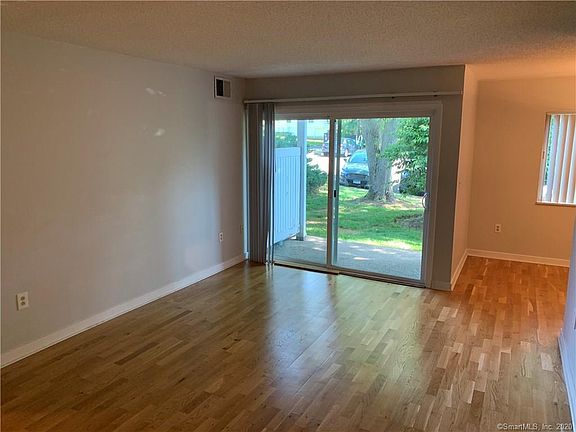 4th image of 5 Brookwood Dr APT C