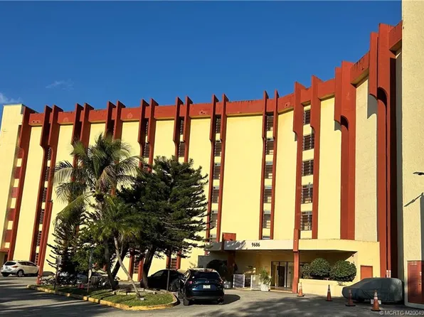 9686 Fontainebleau Blvd APT 604, Miami, FL 33172