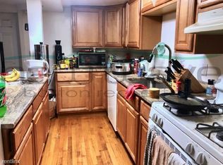 34 Rutland Sq, Boston, MA 02118