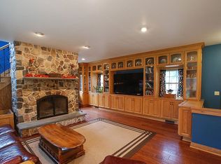 817 Shady Dr, Erie, PA 16509