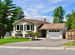 211 Antoinette Dr, Endicott, NY 13760