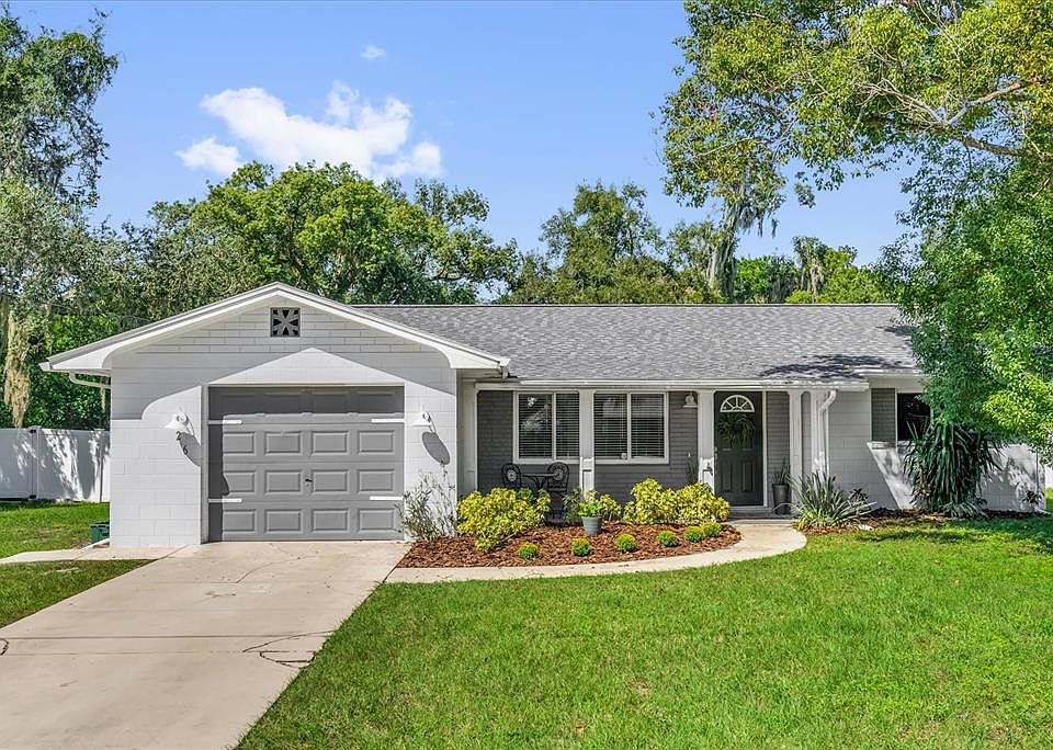 1st image of 26 Lilac Dr