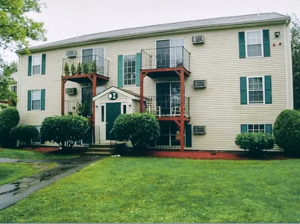 102 White Cedar Blvd #102, Portsmouth, NH 03801