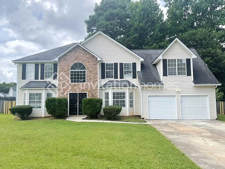 103 Silvergrass Dr — Photo 1