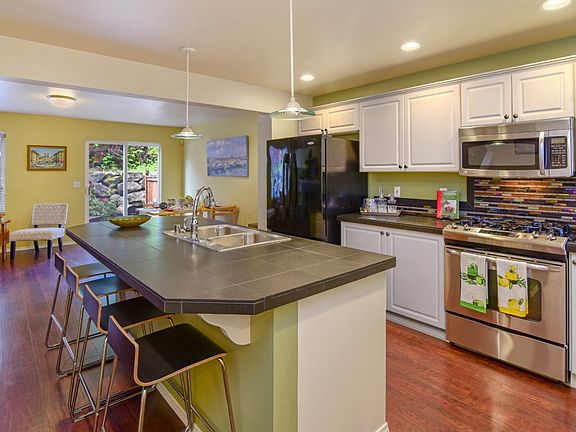 5th image of 9935 Rock Port Ln NW