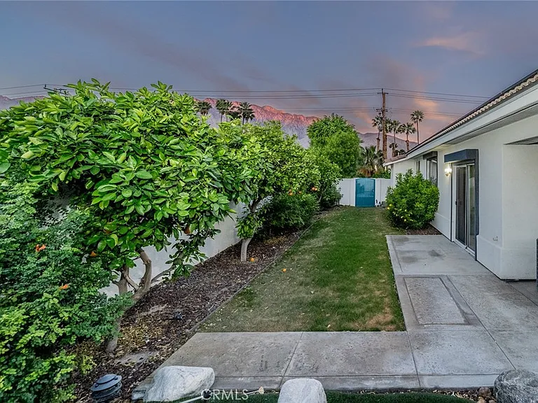 2932 Sunrise Way — Photo 43