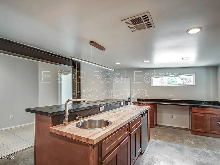 1612 E Gaylon Dr — Photo 8