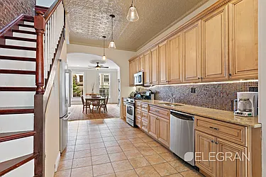 Rented by (Legacy) Elegran