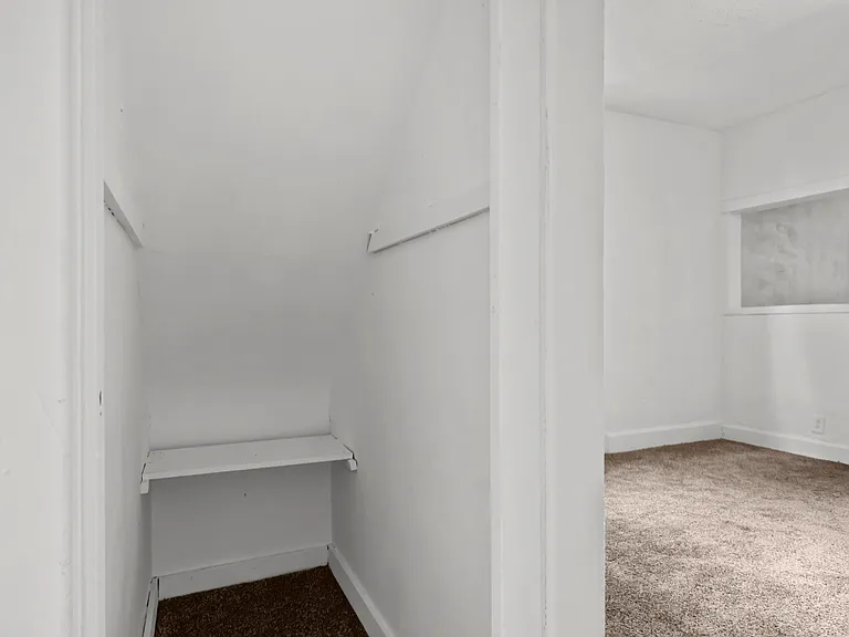 1152 Eugene St #1150 — Photo 16