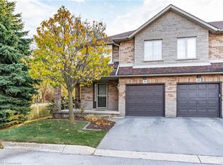 18 Cedar St #9, Grimsby, ON L3M5M8