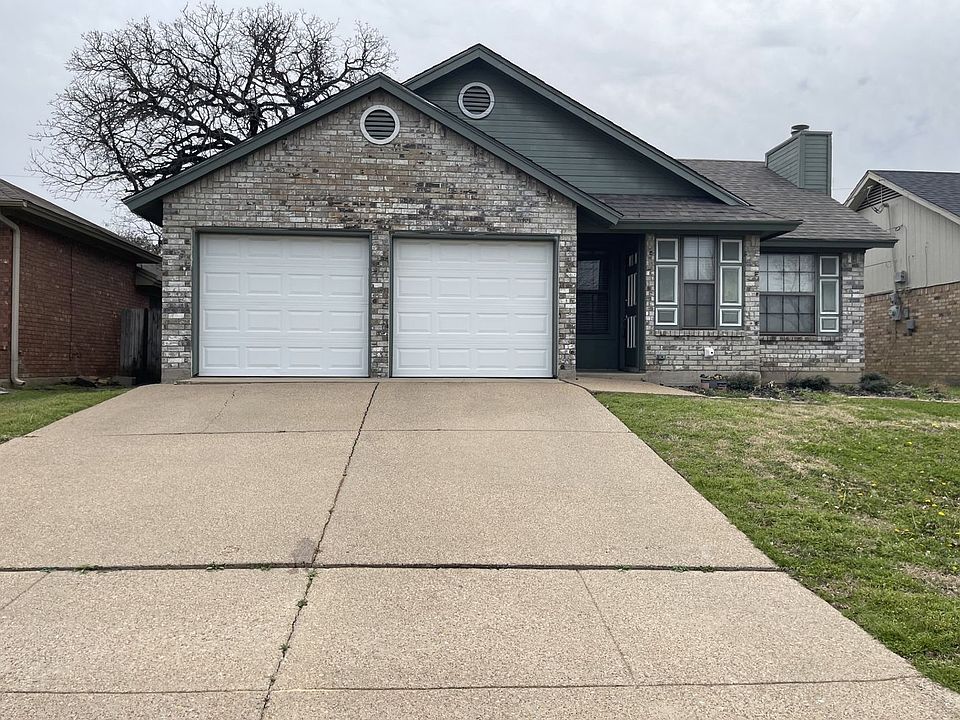 1st image of 4220 Meadow Park Dr #4220