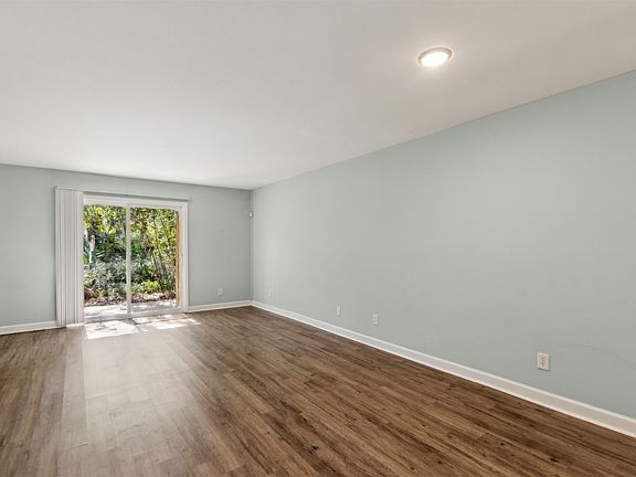 2nd image of 123 Hirth Rd APT 1103