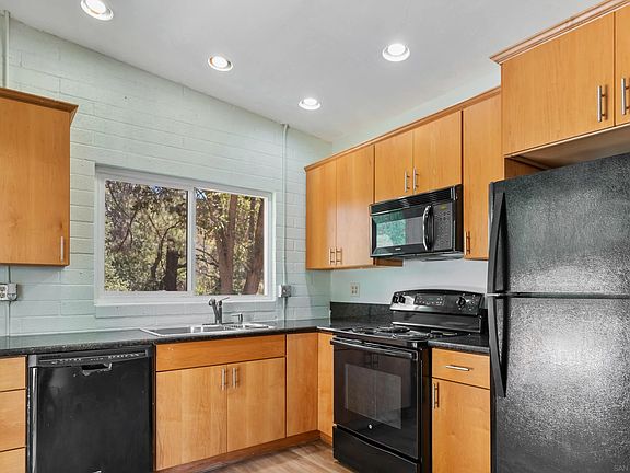 3rd image of 26748 San Felipe Rd