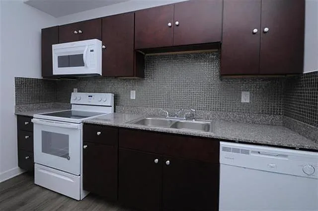 528 E Parkway North Ave #9 — Photo 13