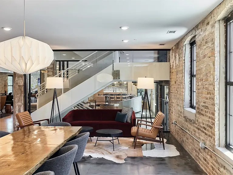 Holden House — Photo 20