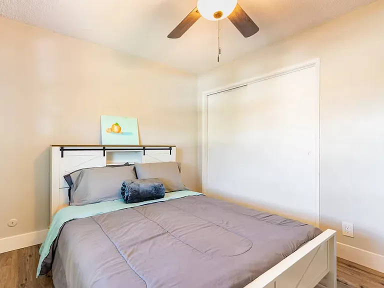 2123 Mary Way — Photo 29