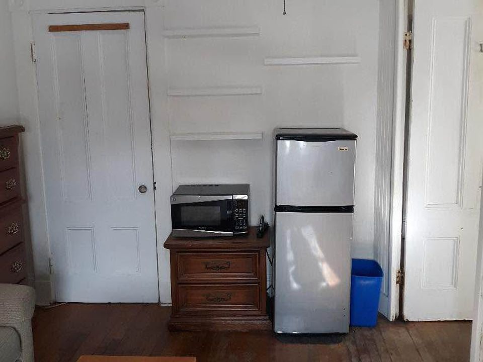1st image of 434 Cottage St #14