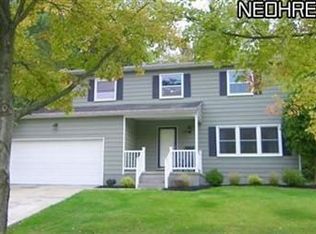 1190 Winhurst Dr, Akron, OH