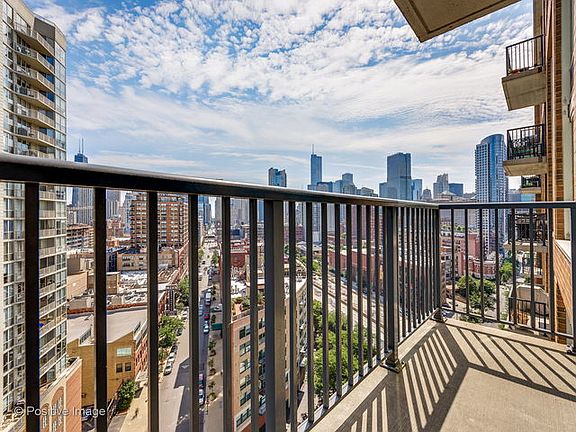 2nd image of 600 N Kingsbury St APT 1706