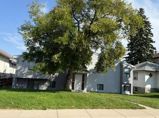 2312 1st St NW, Calgary, AB T2M2T8