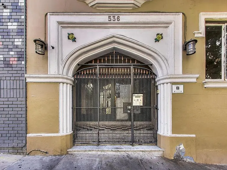 536 Leavenworth Street — Photo 4