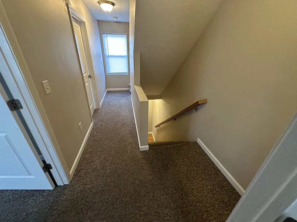 5 Lawrence St #1