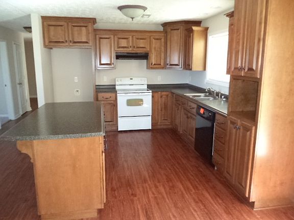 4th image of 122 Dakota Ln