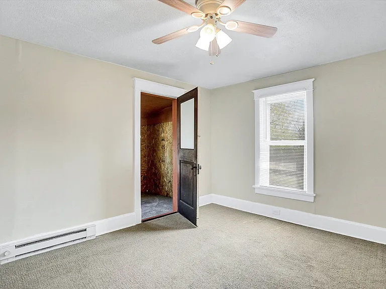 319 N 2nd St #1 — Photo 18