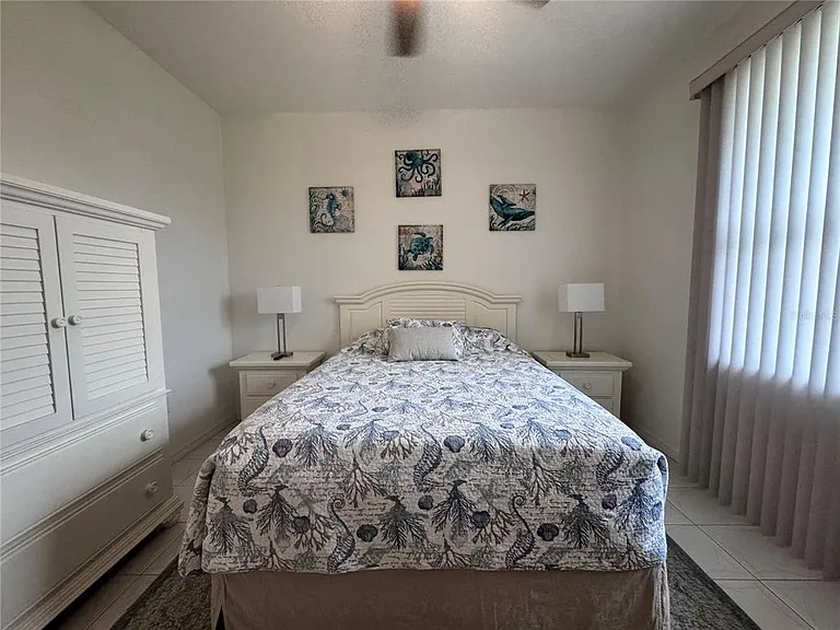 219 Venetia Ave — Photo 16