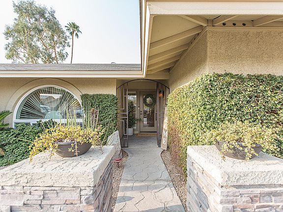 3rd image of 5436 E Beck Ln