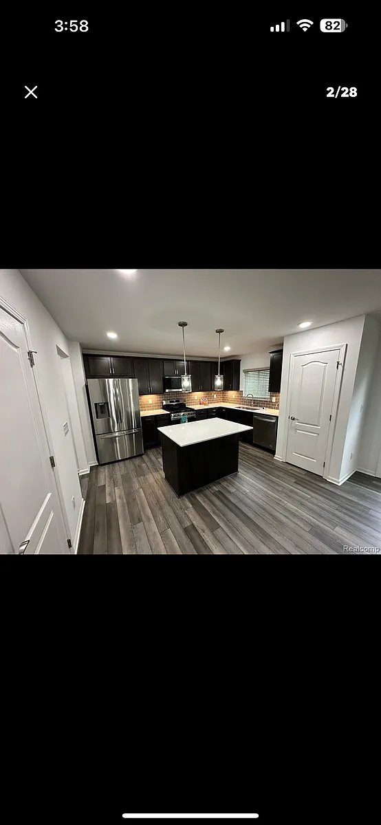 Building Photo - 9153 Dogwood Ln