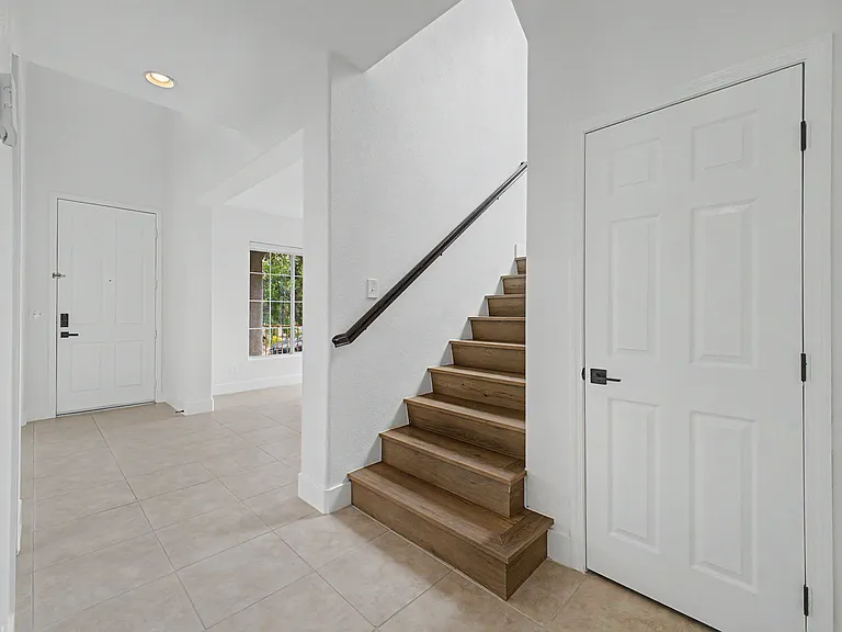 9119 Brilliant Prairie Ct — Photo 13