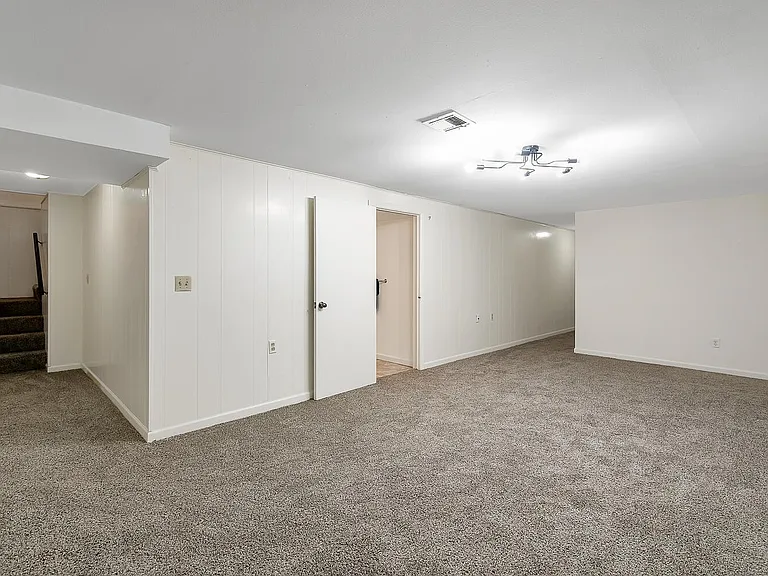 1401 N Stratford Ln — Photo 19
