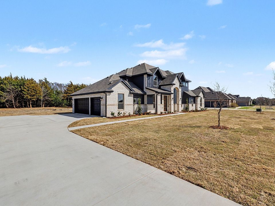 7041 Champion Rd, Midlothian, TX 76065 | Zillow