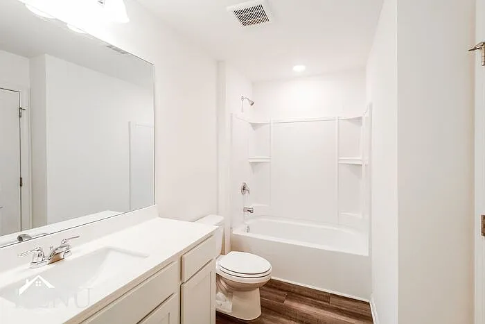 3108 Calcutta St — Photo 11