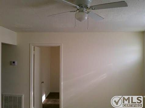 2nd image of 121 Tandy Dr