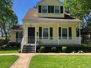 362 Charles St, West Hempstead, NY 11552