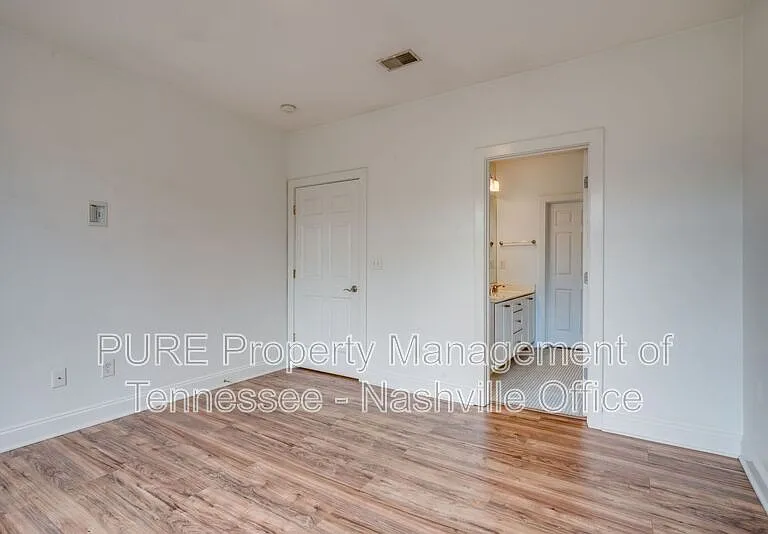 760 Wedgewood Park #305 — Photo 13