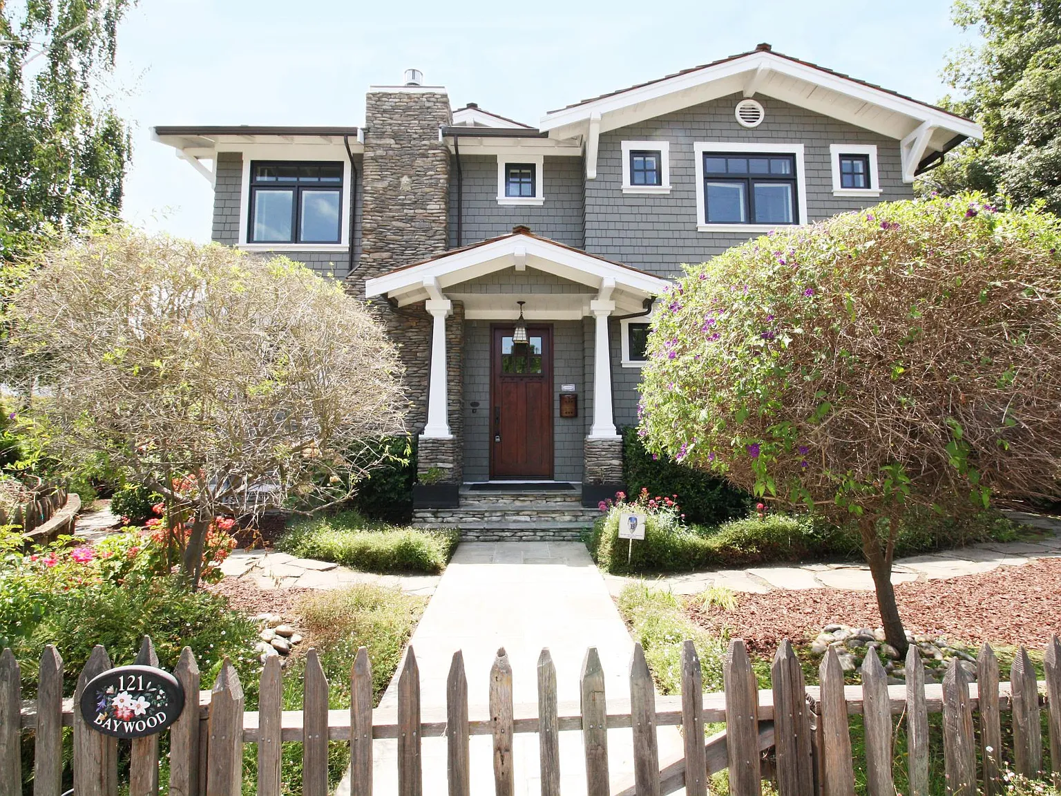 4 bed, 2710 sqft, $12,950 — Photo 1
